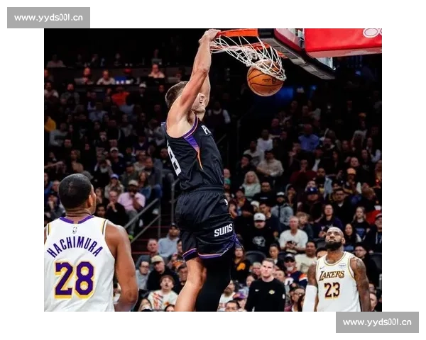 篮球赛关键时刻逆转全场,明星球员绝杀点燃观众激情 - 副本 - 副本 篮球赛关键时刻逆转全场,明星球员绝杀点燃观众激情 - 副本 - 副本