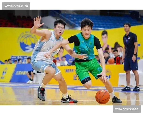 精彩篮球赛事全程回放 经典瞬间不容错过 震撼球场对决尽收眼底